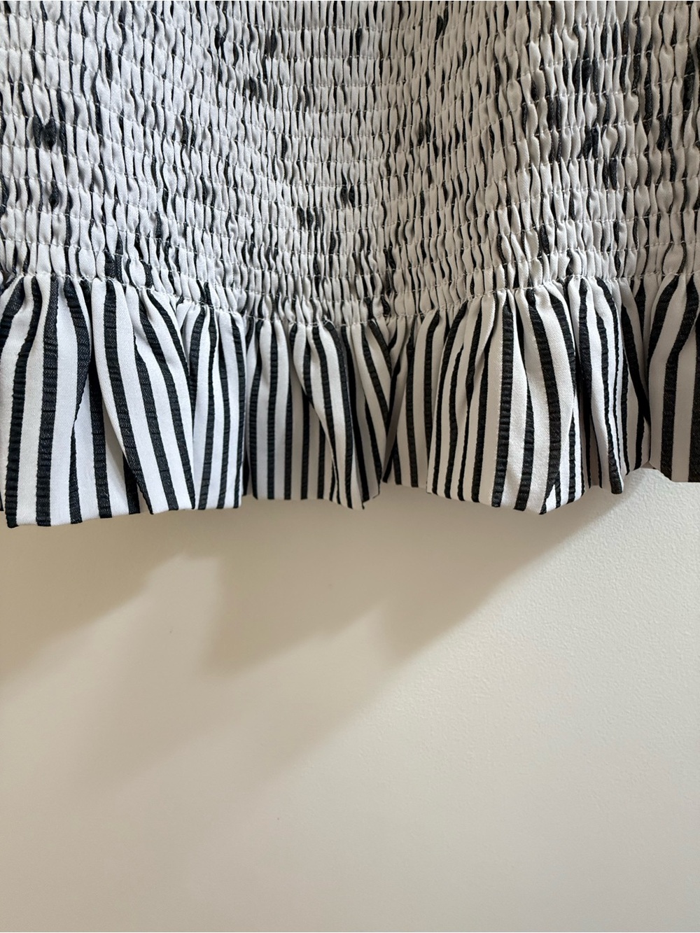 JODIFL Black and White Striped Puff Sleeve Smocked Blouse - Size S - Picture 7 of 11